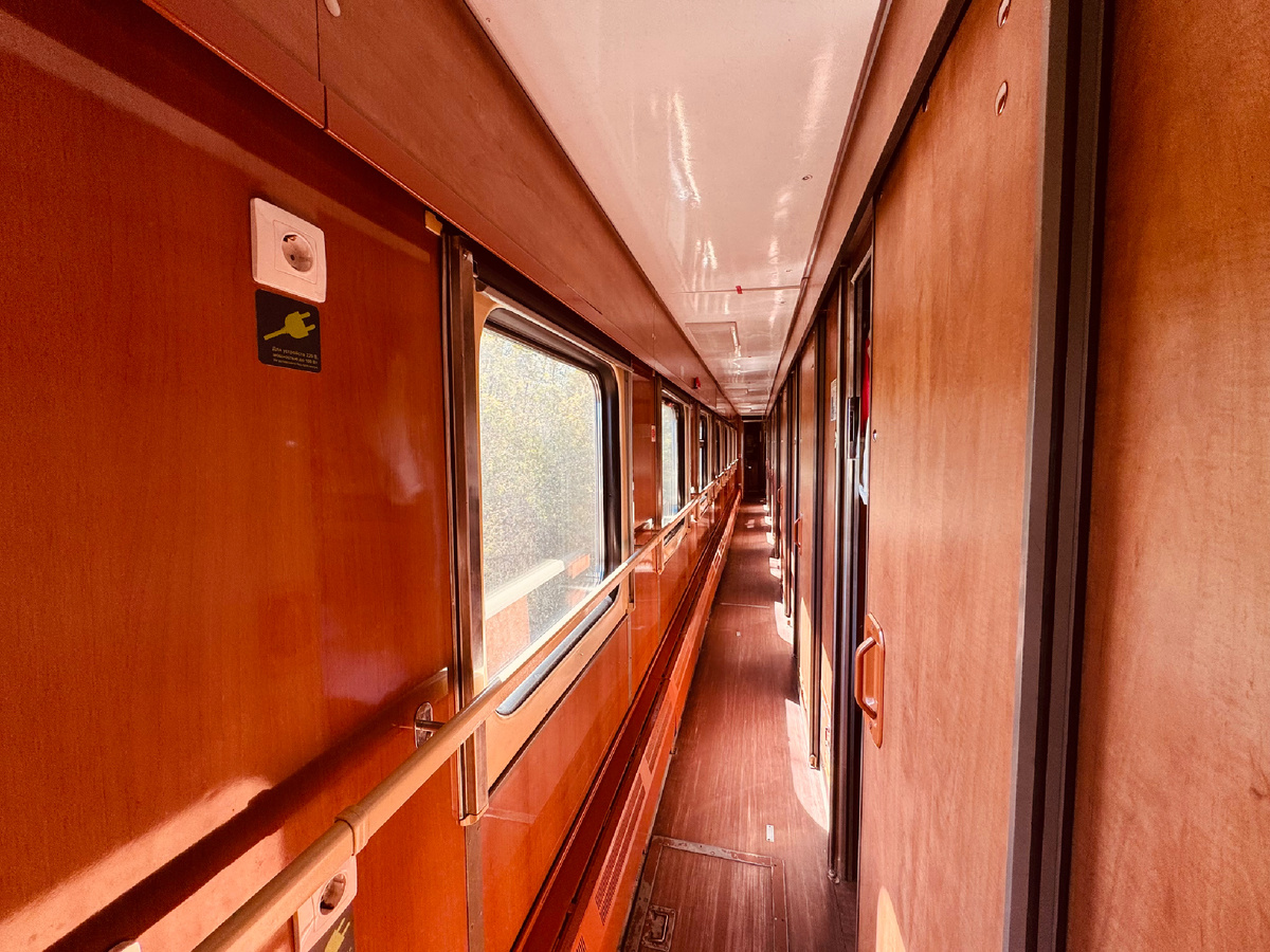 Поезд "Таврия" Санкт-Петербург - Симферополь